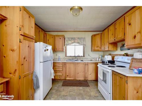 12 Corrievale Road, Port Severn, ON - Indoor Photo Showing Kitchen