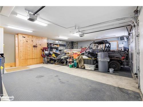 195 Charlies Lane, Huntsville, ON - Indoor Photo Showing Garage