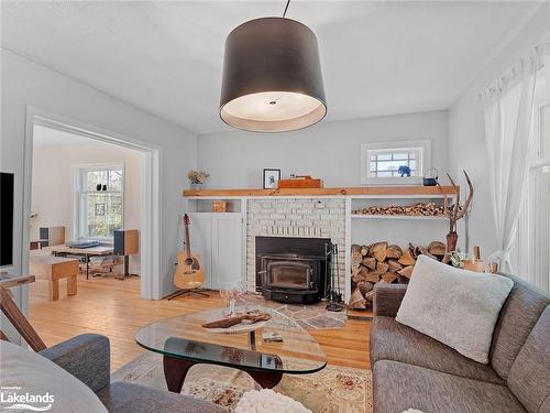 2078 Manitoba Street, Bracebridge, ON - Indoor Photo Showing Living Room With Fireplace