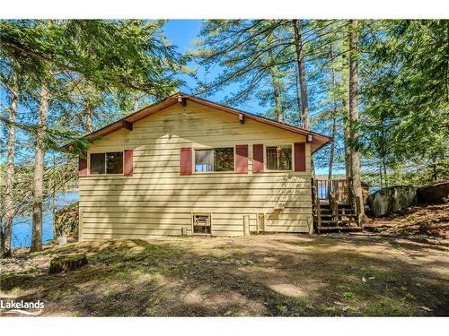 1031 Scout Trail, Port Carling, ON - Outdoor
