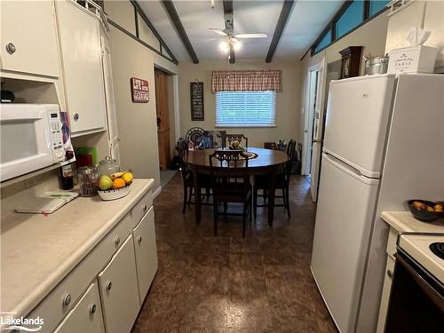 5 Hemlock Ridge, Huntsville, ON - Indoor Photo Showing Kitchen
