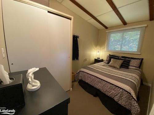 5 Hemlock Ridge, Huntsville, ON - Indoor Photo Showing Bedroom