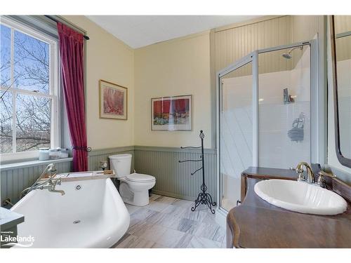 3940 County Road 88, Bradford, ON - Indoor Photo Showing Bathroom