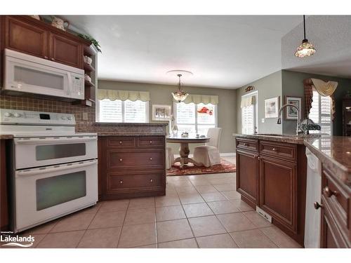 37 Cranberry Heights, Wasaga Beach, ON - Indoor Photo Showing Kitchen With Double Sink