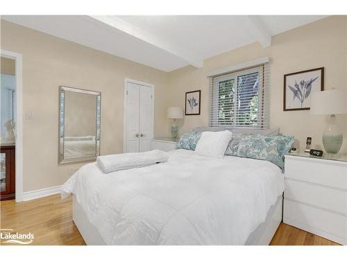 324 Beaumont Drive, Bracebridge, ON - Indoor Photo Showing Bedroom