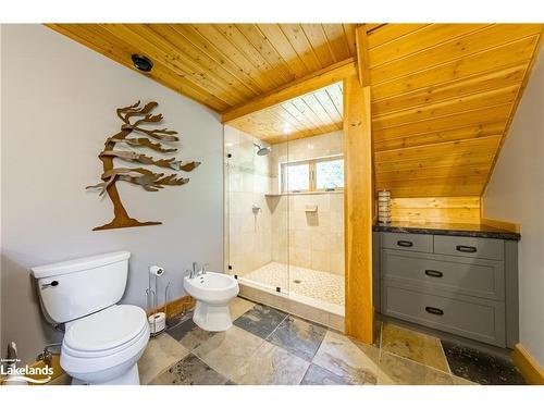 1026 13 Fire Route, Gravenhurst, ON - Indoor Photo Showing Bathroom