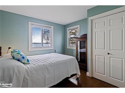 278 Robins Point Road, Victoria Harbour, ON - Indoor Photo Showing Bedroom