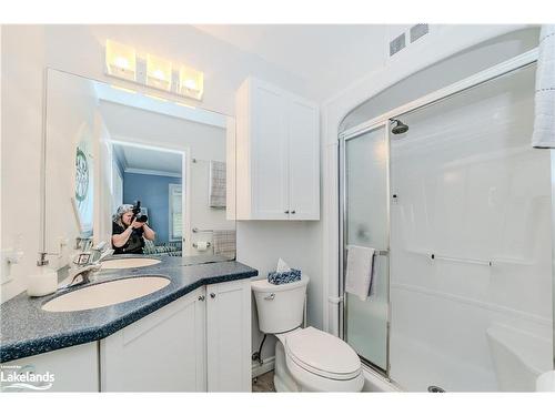 201-24 Ontario Street, Bracebridge, ON - Indoor Photo Showing Bathroom
