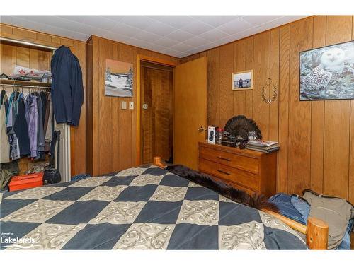 56 Hanes Road, Huntsville, ON - Indoor Photo Showing Bedroom
