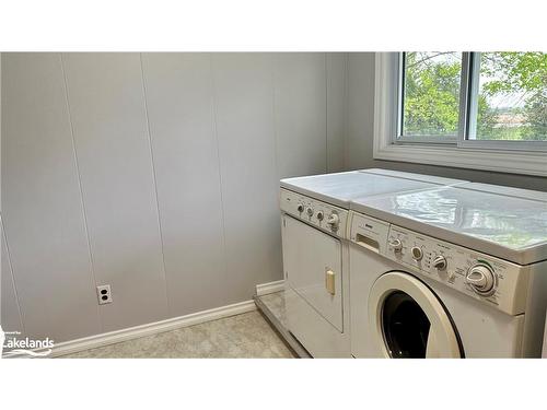 29 Paxton Street, Huron-Kinloss, ON - Indoor Photo Showing Laundry Room