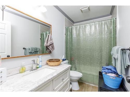 31 Courtice Crescent, Collingwood, ON - Indoor Photo Showing Bathroom
