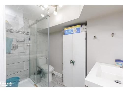31 Courtice Crescent, Collingwood, ON - Indoor Photo Showing Bathroom