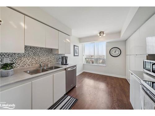 603-2 Covington Road, Toronto, ON - Indoor Photo Showing Kitchen With Double Sink