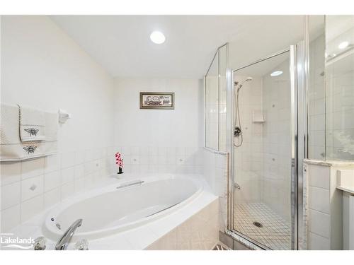 603-2 Covington Road, Toronto, ON - Indoor Photo Showing Bathroom