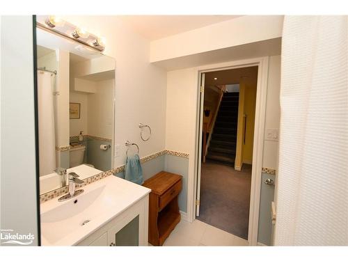 22 Kells Crescent, Collingwood, ON - Indoor Photo Showing Bathroom