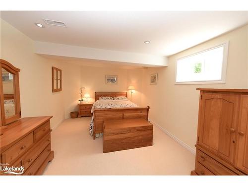 22 Kells Crescent, Collingwood, ON - Indoor Photo Showing Other Room