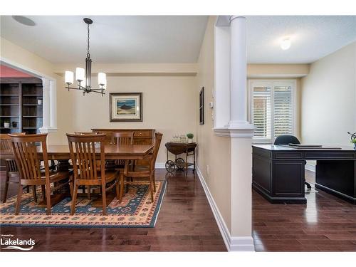 7 North Maple Street, Collingwood, ON - Indoor Photo Showing Dining Room