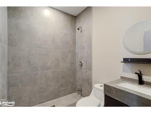 1184 Highway 118, Bracebridge, ON - Indoor Photo Showing Bathroom