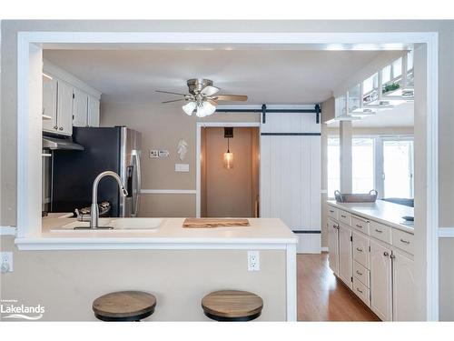 409 Pheasant Lane, Midland, ON - Indoor Photo Showing Kitchen