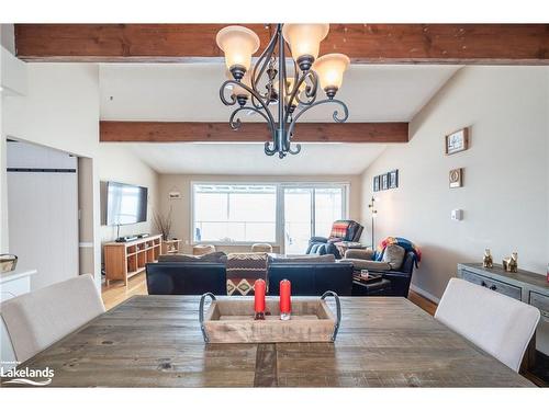 409 Pheasant Lane, Midland, ON - Indoor Photo Showing Dining Room