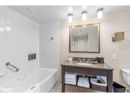 340 341-220 Gord Canning Drive, The Blue Mountains, ON - Indoor Photo Showing Bathroom