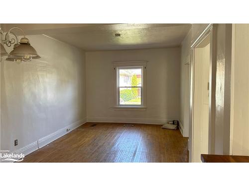 388 Mildred Street, Midland, ON - Indoor Photo Showing Other Room