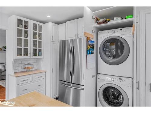 413 High Street, Orillia, ON - Indoor Photo Showing Laundry Room