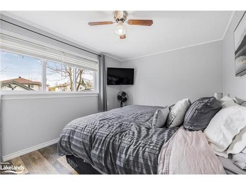 413 High Street, Orillia, ON - Indoor Photo Showing Bedroom