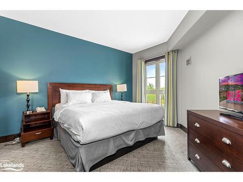 422-190 Jozo Weider Boulevard, The Blue Mountains, ON - Indoor Photo Showing Bedroom