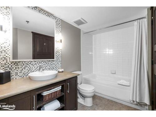 422-190 Jozo Weider Boulevard, The Blue Mountains, ON - Indoor Photo Showing Bathroom