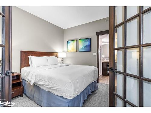 422-190 Jozo Weider Boulevard, The Blue Mountains, ON - Indoor Photo Showing Bedroom