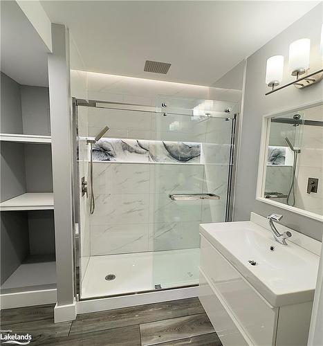 142 Red Pine Street, The Blue Mountains, ON - Indoor Photo Showing Bathroom