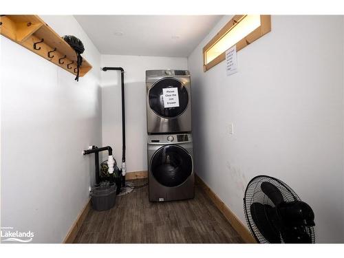 210 Arlberg Crescent, The Blue Mountains, ON - Indoor Photo Showing Laundry Room