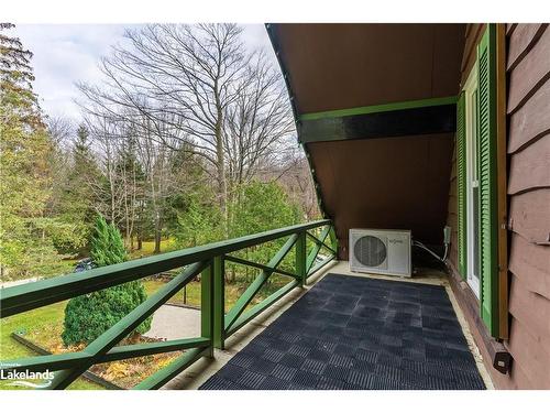 108 Barclay Boulevard, The Blue Mountains, ON - Indoor Photo Showing Bedroom