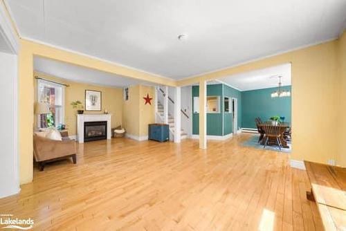 17 Waubeek Street, Parry Sound, ON - Indoor With Fireplace