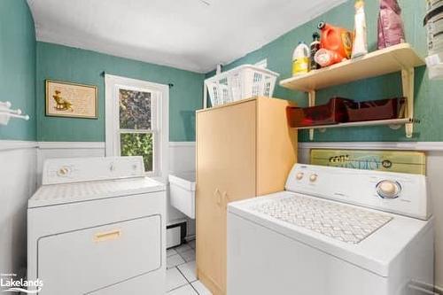 17 Waubeek Street, Parry Sound, ON - Indoor Photo Showing Laundry Room