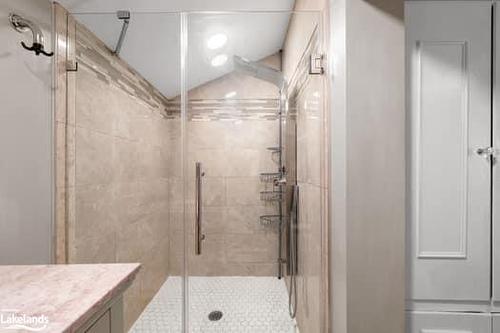 17 Waubeek Street, Parry Sound, ON - Indoor Photo Showing Bathroom