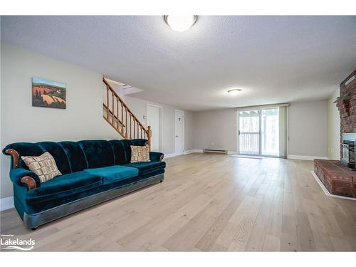 331 Christine Drive, Midland, ON - Indoor Photo Showing Living Room With Fireplace