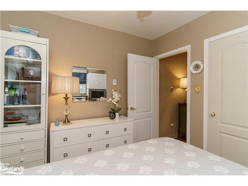 1139 High Falls Road, Bracebridge, ON - Indoor Photo Showing Bedroom