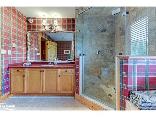 120 Venture Boulevard, The Blue Mountains, ON - Indoor Photo Showing Bathroom
