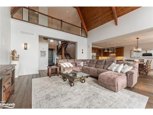 280 Sunset Boulevard, Thornbury, ON - Indoor Photo Showing Living Room