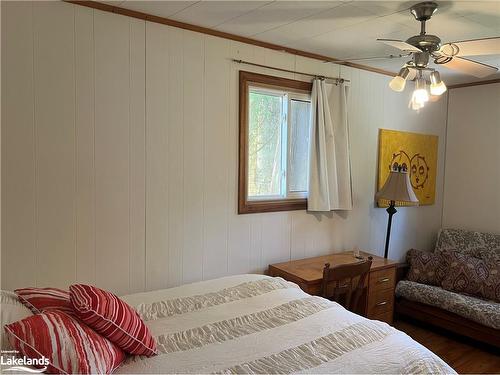48 57Th Street N, Wasaga Beach, ON - Indoor Photo Showing Bedroom