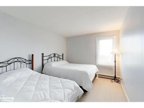 218-169 Jozo Weider Boulevard, The Blue Mountains, ON - Indoor Photo Showing Bedroom