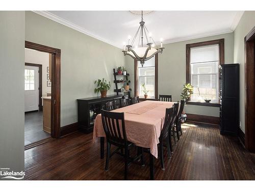 715 4Th Avenue E, Owen Sound, ON - Indoor Photo Showing Dining Room