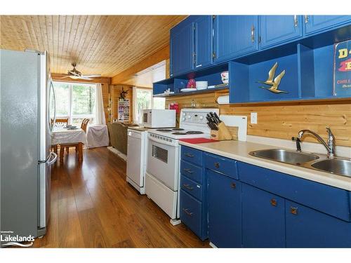 11 Loon Lake Road, Gravenhurst, ON - Indoor Photo Showing Kitchen With Double Sink