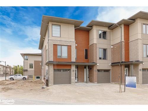 15 Winter Crescent, Collingwood, ON - Outdoor With Facade