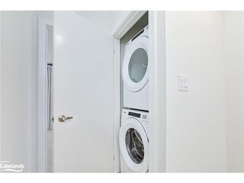 15 Winter Crescent, Collingwood, ON - Indoor Photo Showing Laundry Room