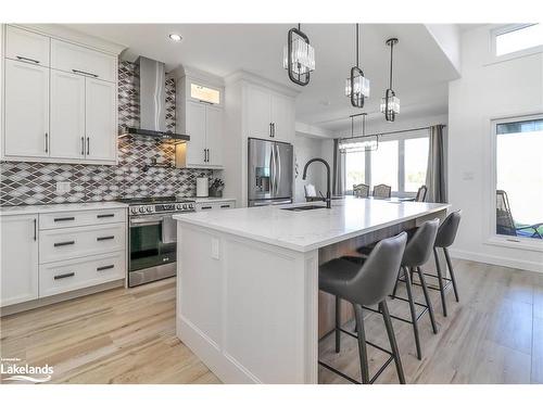 18 Swan Lane, Port Mcnicoll, ON - Indoor Photo Showing Kitchen With Upgraded Kitchen