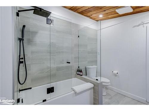 1067 Forrester Trail, Bracebridge, ON - Indoor Photo Showing Bathroom