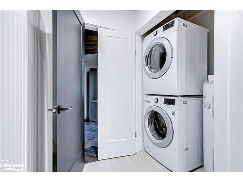 1067 Forrester Trail, Bracebridge, ON - Indoor Photo Showing Laundry Room